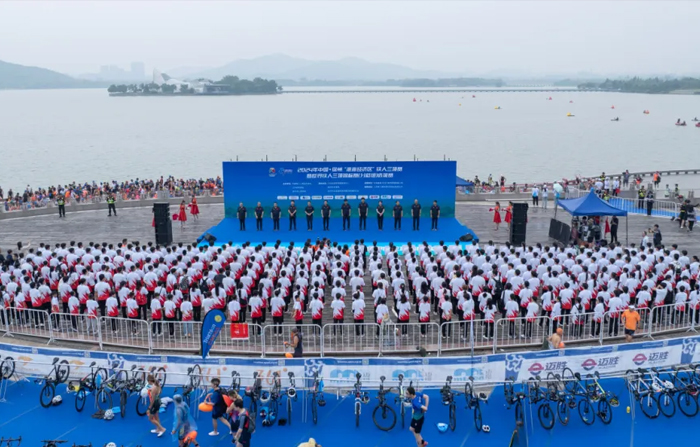 米兰milan官网-联合会代表受邀参加恩施州第二届露营大会